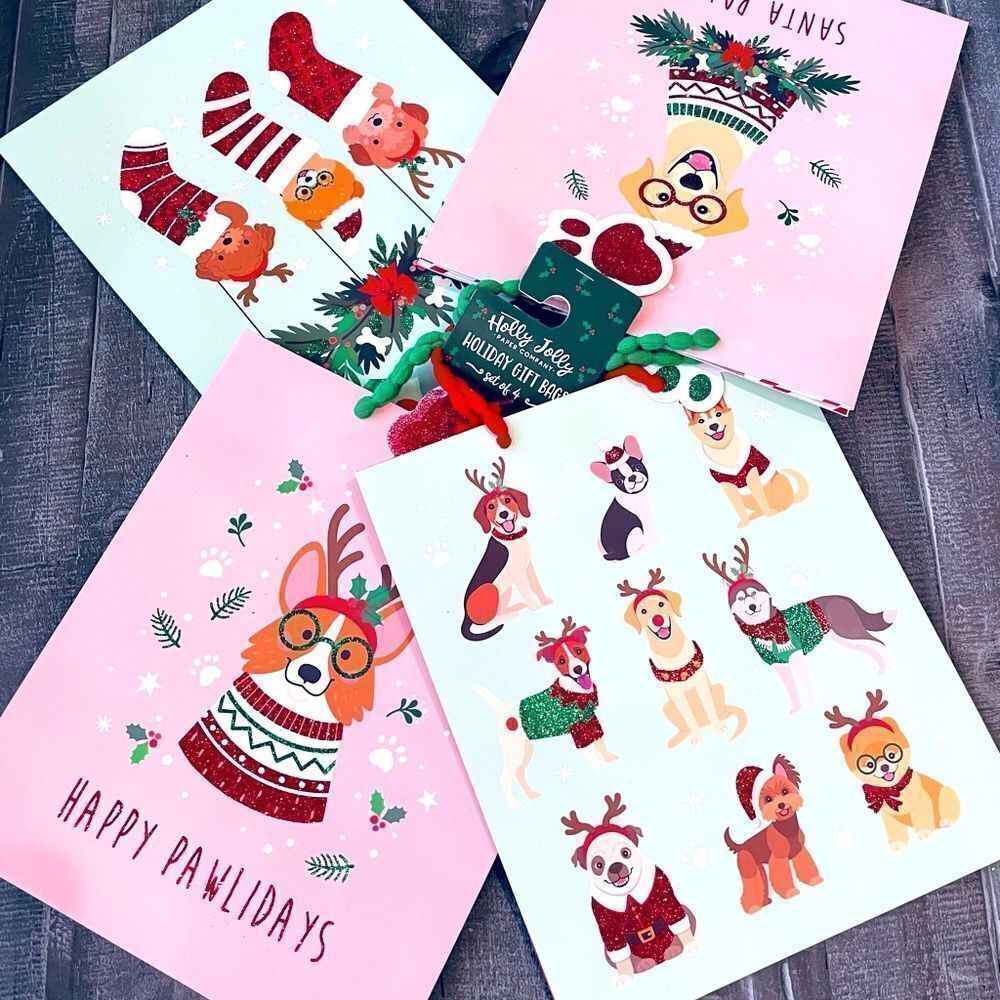 Christmas Dogs Santa Paws Gift Bags 4-pc Set